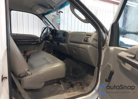 2006 Ford F-350 Xl/Xlt z USA, uszkodzony, nr VIN 1FTSF305X6EC00030